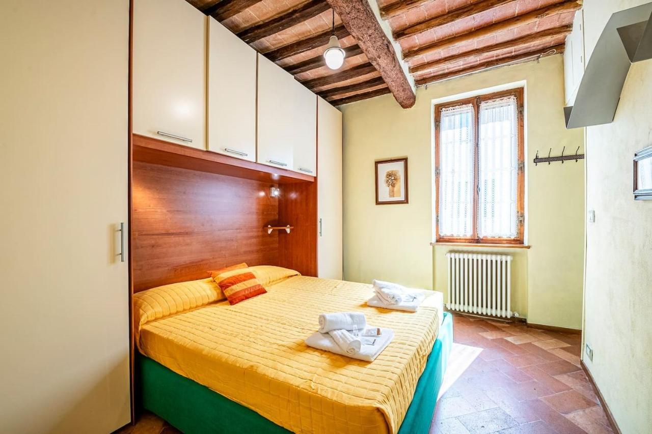 The Sunflower Apartment Siena Exterior photo